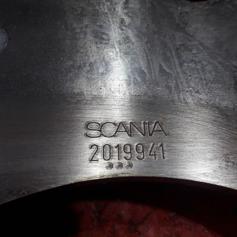 2019941 SCANIA Плита двигателя, № XF359558, фото 4