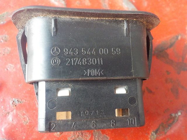 9435440031 MERCEDES Кнопка, № XF176475, фото 2