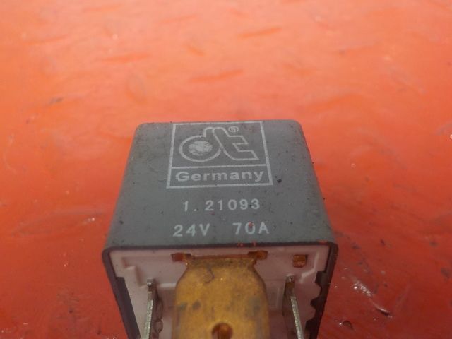21255974 VOLVO Реле силовое, № XF238771, фото 3