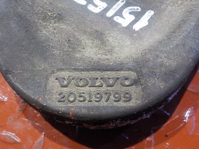20519799 VOLVO Кронштейн КПП, № XF151535, фото 4