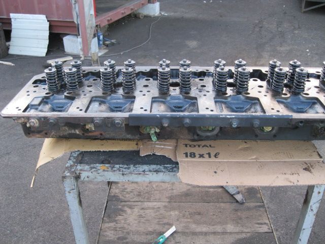 20477736 VOLVO Головка блока, № XF290, фото 3