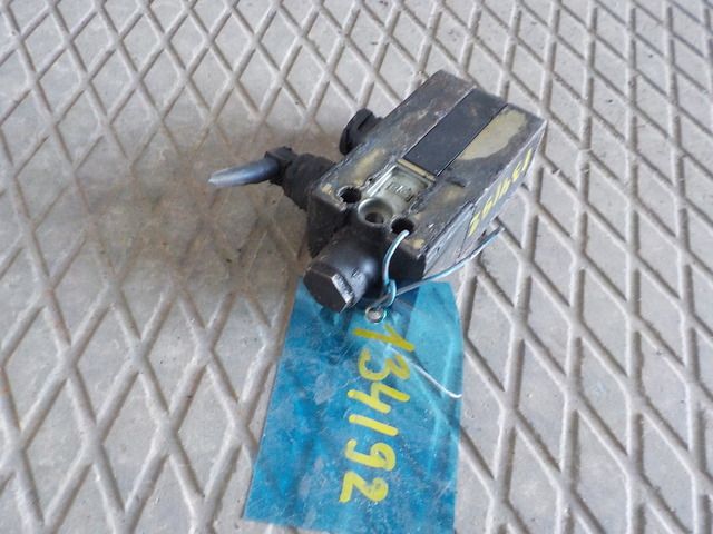 0049978536 MERCEDES Клапан электромагнитный, № XF134192, фото 3