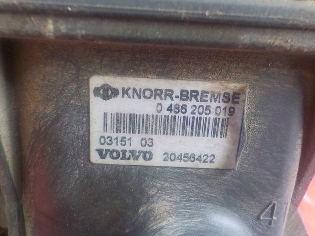 20456422 VOLVO Кран управления тормозами прицепа, № XF255115, фото 5