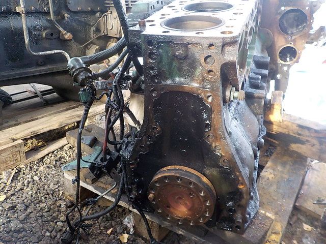 1639652 VOLVO Двигатель, D12D, 420 hp, Euro3, № XF57528, фото 5