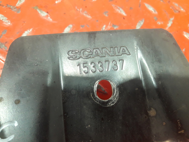 1533737 SCANIA Кронштейн люка, № XF345973, фото 4