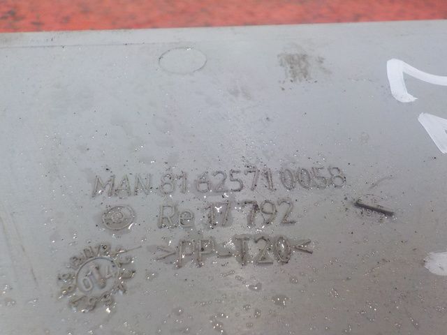 81625710058 MAN Обшивка кабины, № XF220743, фото 4