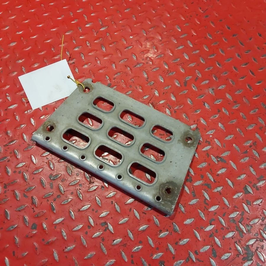 20379437 VOLVO Накладка подножки, № XF427074, фото 2