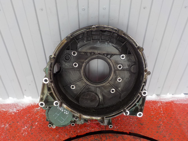 21515910 VOLVO Кожух маховика, № XF177984, фото 3