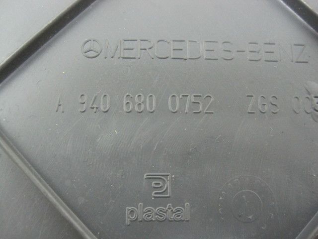 9406800752 MERCEDES Бардачок, № XF235687, фото 4