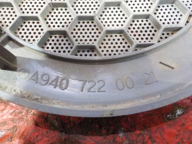 9407220021 MERCEDES Решетка динамика, № XF303764, фото 4