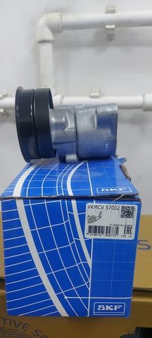 VKMCV57002 SKF Ролик натяжитель, фото 1