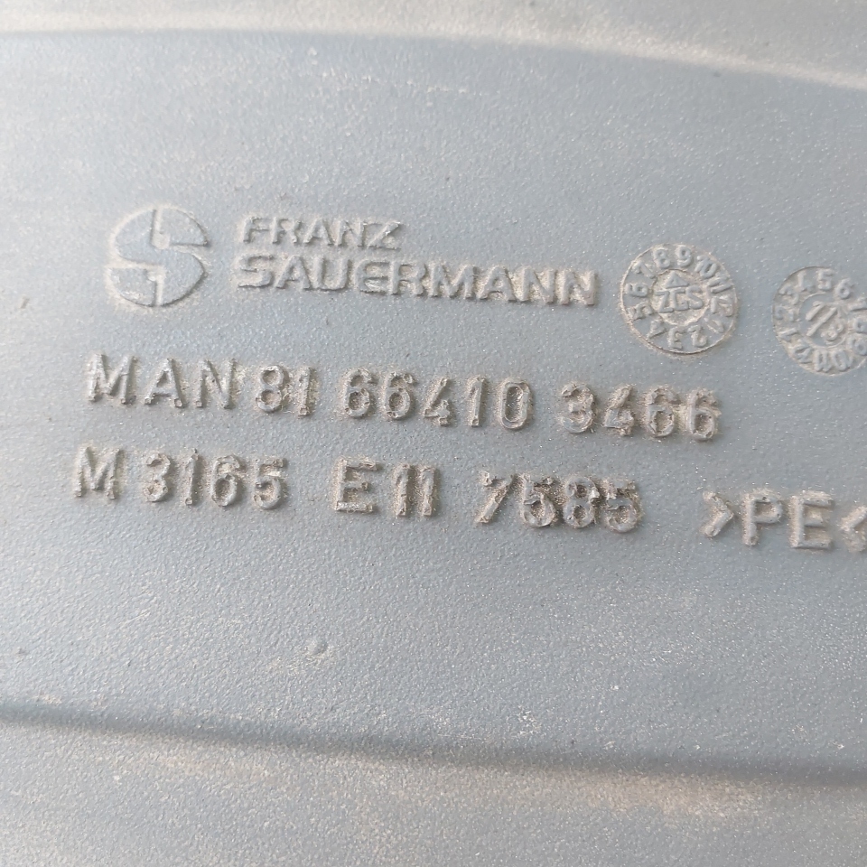 81664103466 MAN Крыло заднее, № XF449223, фото 6