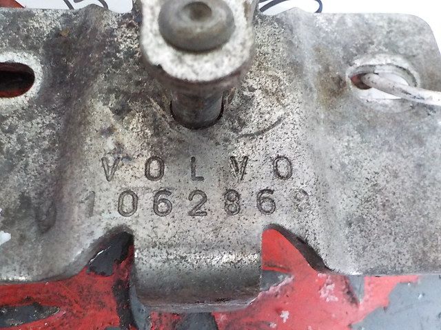1062868 VOLVO Ответная часть замка, № XF100977, фото 2