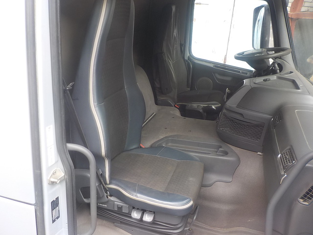 VOLVO Кабина, Day Cab, № XF203858, фото 14