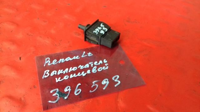 5010480900 RENAULT Выключатель концевой, № XF396593, фото 1