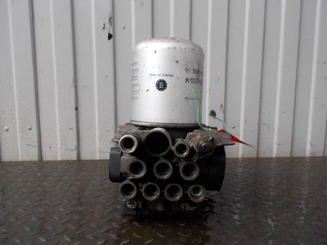 0004462964 MERCEDES Осушитель, № XF82699, фото 3