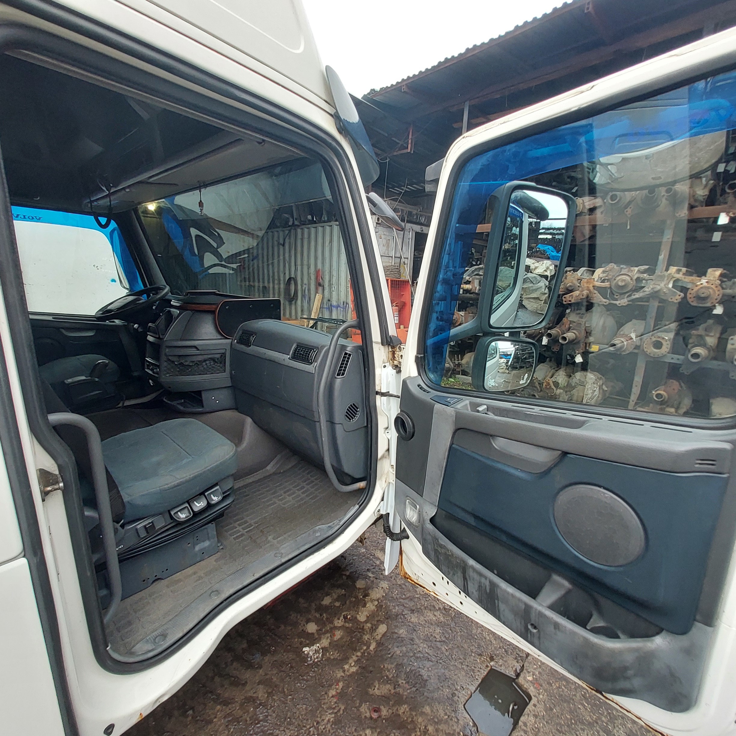 VOLVO Кабина, Globetrotter XL, № XF423642, фото 17