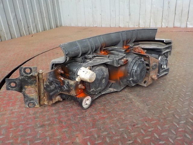 5010379320 RENAULT Фара правая, № XF192464, фото 3