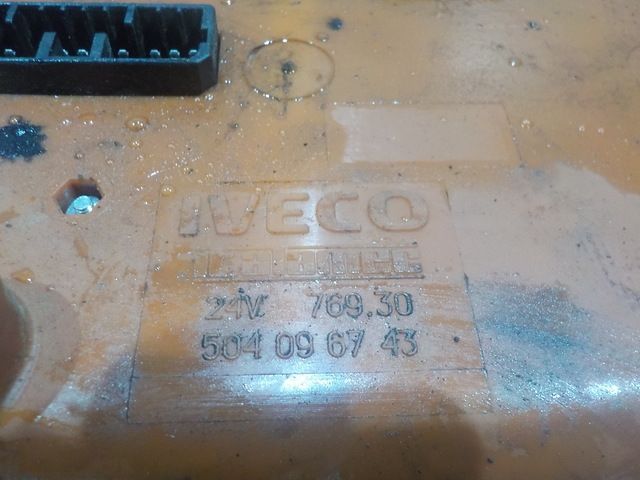 504096743 IVECO Блок электронный, № XF187596, фото 4