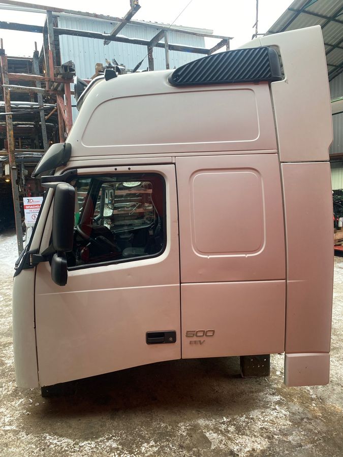 VOLVO Кабина, Globetrotter XL, № XF408307, фото 2