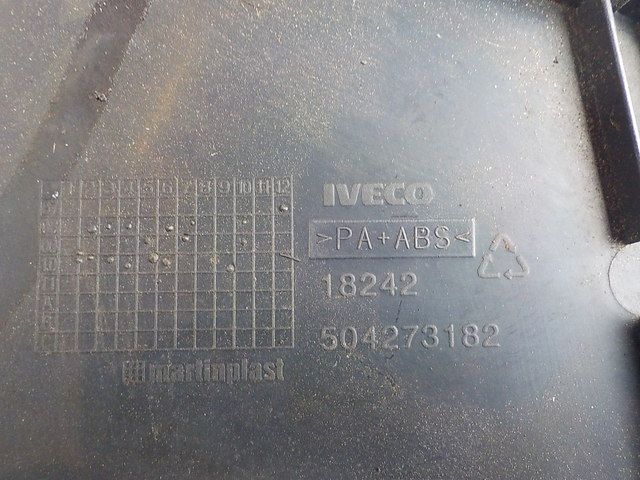 504273182 IVECO Заглушка бампера, № XF286244, фото 4