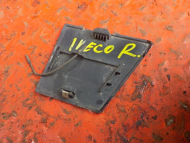 504273193 IVECO Заглушка бампера, № XF286246, фото 3