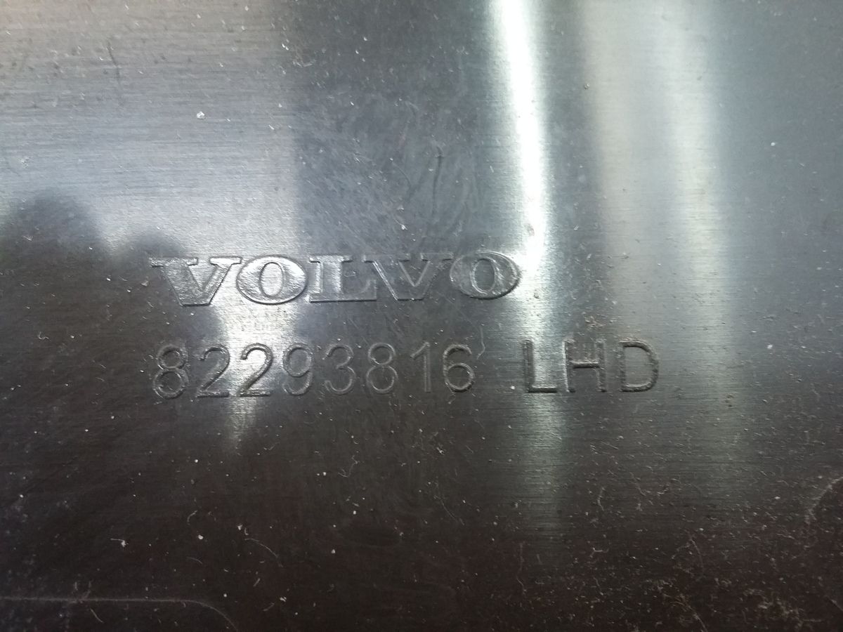 82293816 VOLVO Бардачок, № XF414628, фото 7