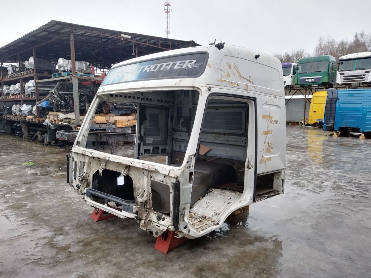 VOLVO Каркас кабины, № XF404127, фото 1