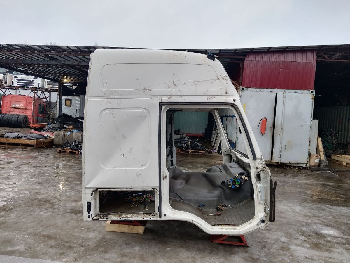 VOLVO Каркас кабины, № XF404127, фото 6