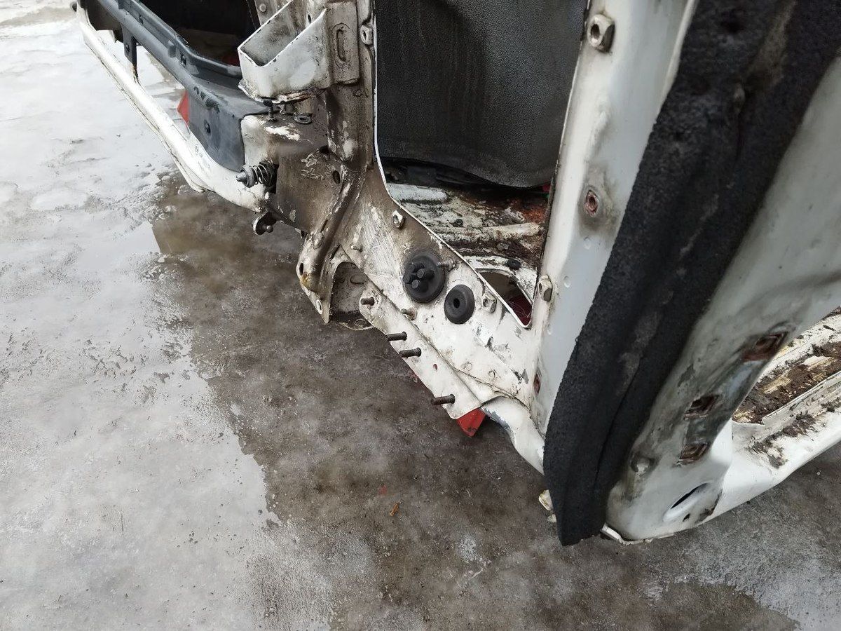 VOLVO Каркас кабины, № XF404127, фото 26