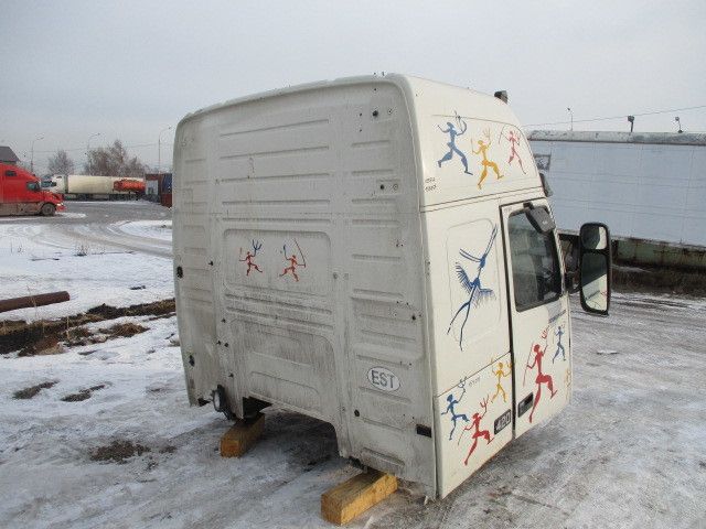 VOLVO Каркас кабины, № XF153967, фото 4