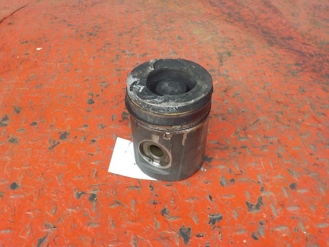 477832 VOLVO Поршень, № XF169090, фото 4