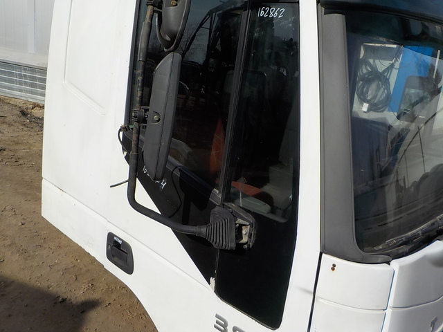 504080386 IVECO Стекло боковое, № XF162862, фото 1
