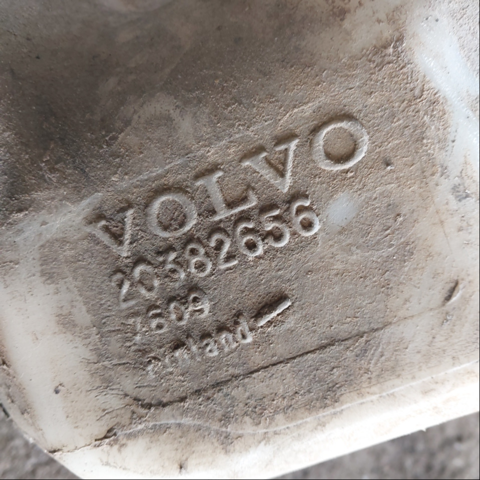 20382656 VOLVO Бачок омывателя, № XF483037, фото 2