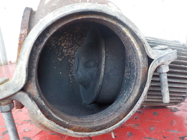 477880 VOLVO Заслонка горного тормоза, № XF49240, фото 4