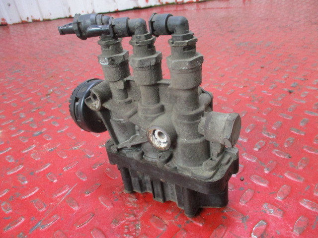 5010457151 RENAULT Кран ECAS, № XF184596, фото 2