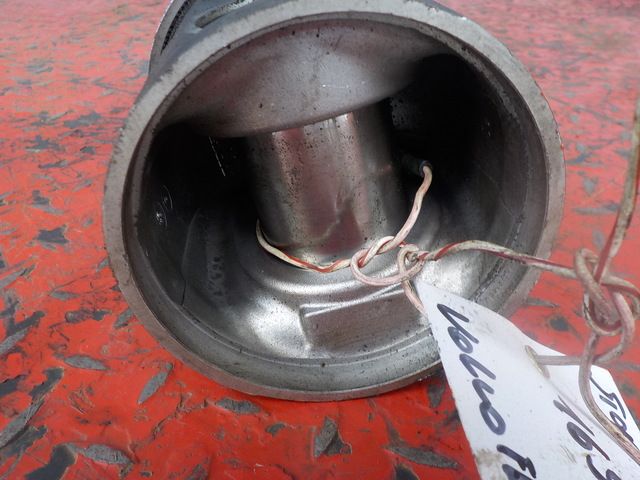 477832 VOLVO Поршень, № XF169092, фото 3