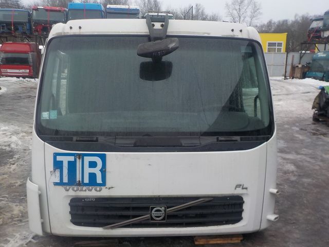 VOLVO Каркас кабины, № XF125872, фото 1