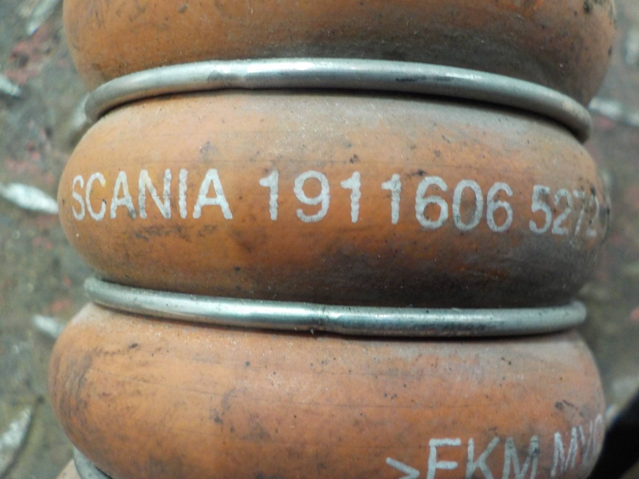 1911606 SCANIA Патрубок интеркулера, № XF282637, фото 3