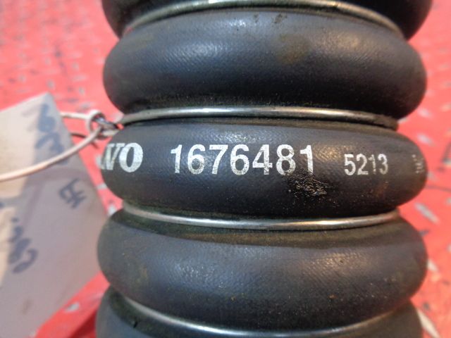 1676481 VOLVO Патрубок интеркулера, № XF262589, фото 4