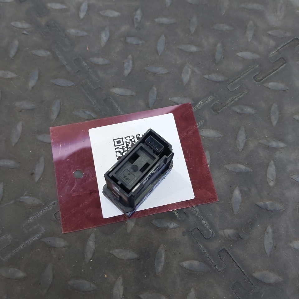0125451607 MERCEDES Кнопка, № XF452434, фото 4