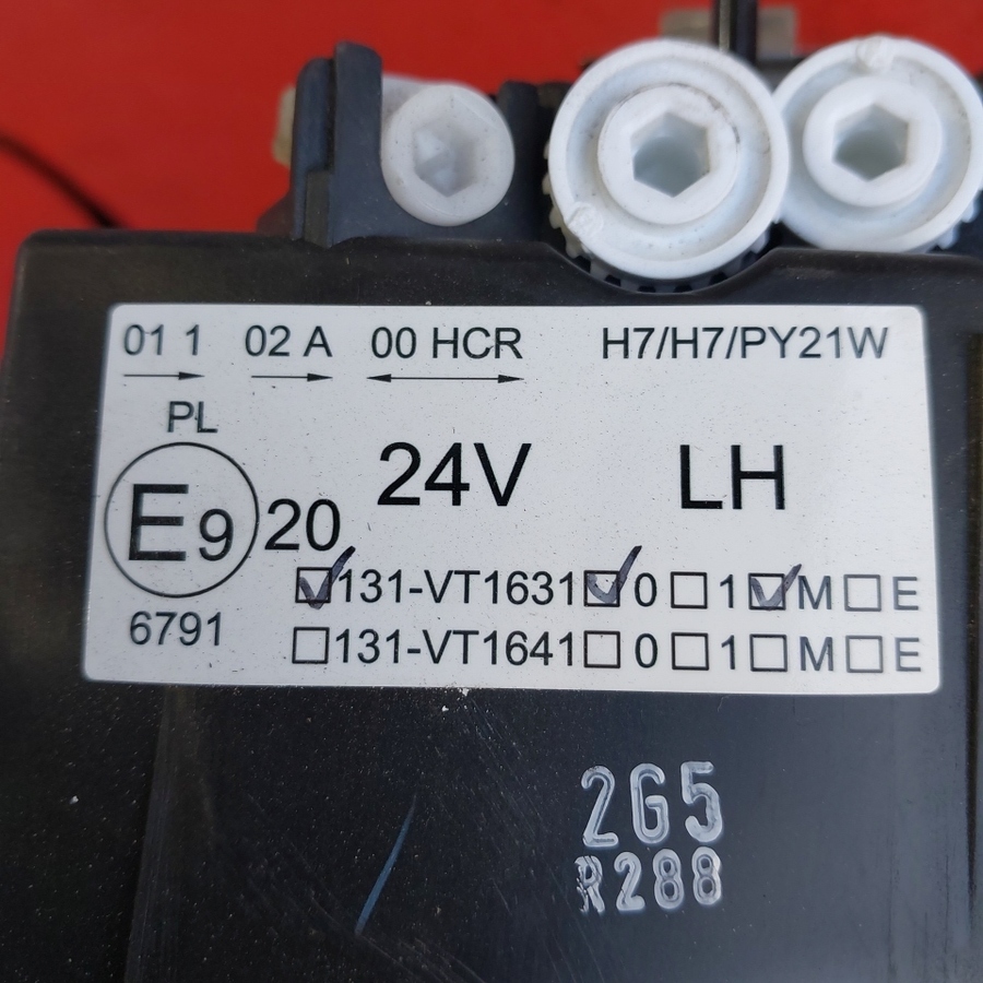 21323114 VOLVO Фара левая, № XF425499, фото 6