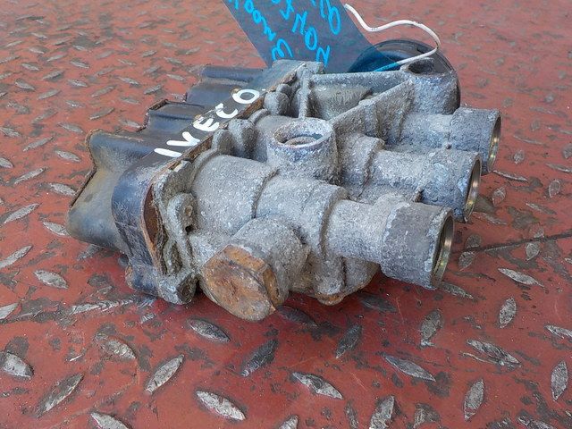 41211013 IVECO Кран ECAS, № XF107404, фото 4