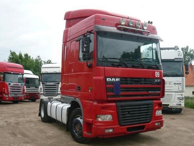 DAF XF 95 2002-2007, 2003 года, автомобиль в разборе