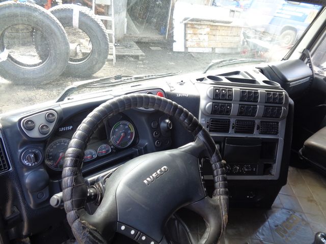 504210768 IVECO Торпедо, № XF285748, фото 1