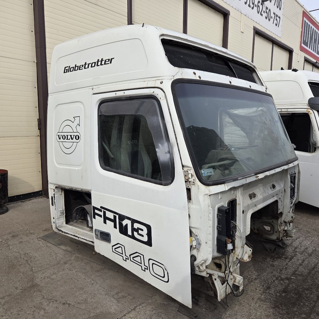 VOLVO Кабина, Globetrotter XL, № XF443318, фото 1