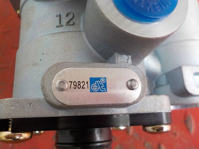 244072 DIESEL TECHNIC Кран управления тормозами прицепа, фото 4