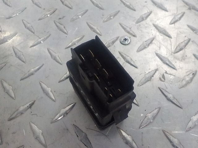 1077938 VOLVO Кнопка, № XF115253, фото 4