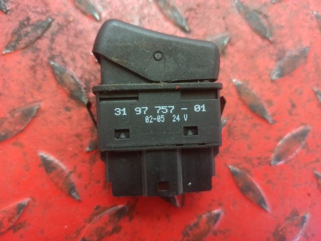 3197757 VOLVO Кнопка, № XF390873, фото 3