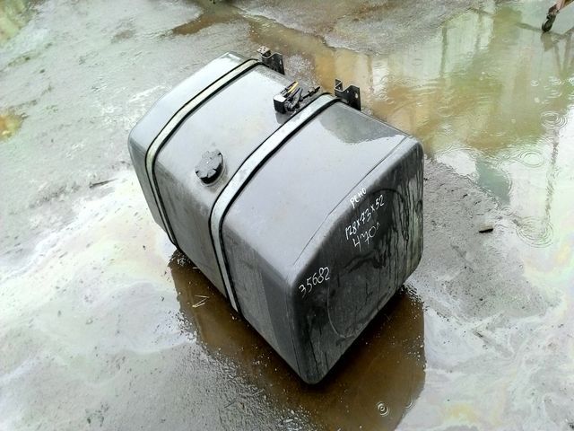 7421181251 RENAULT Бак топливный, № XF35682, фото 2